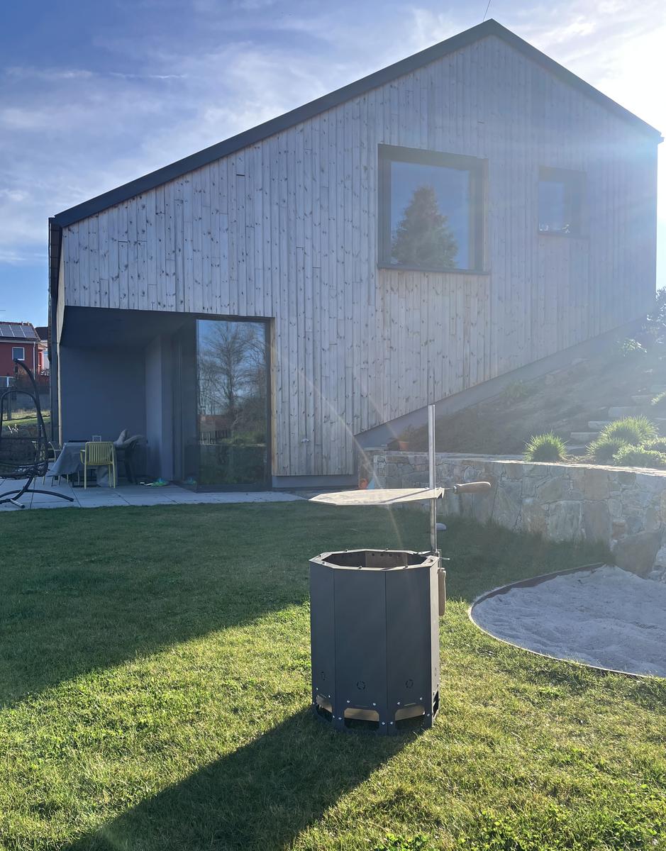 Caminqa Jardin s grilem